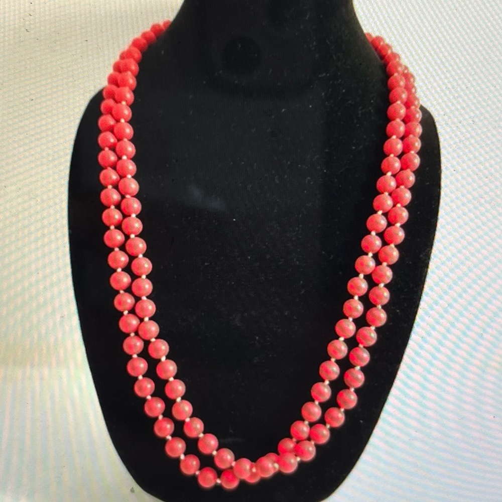 Stella & Dot 27” Beaded Necklace.
